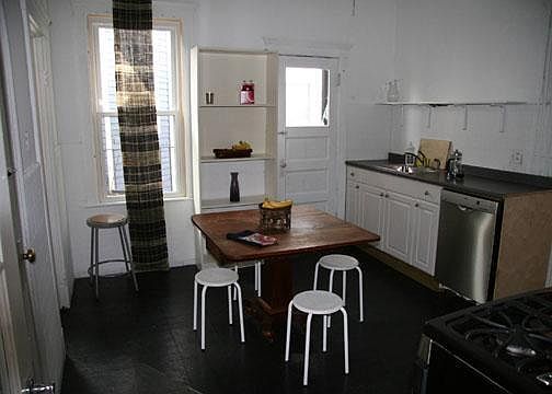 2nd image of 344 Broadway