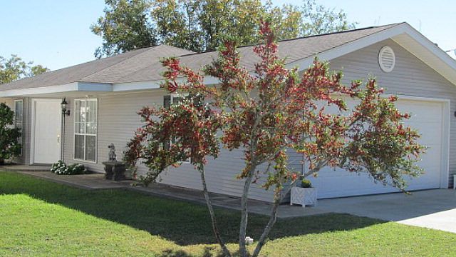 1st image of 119 Stephanie Dr