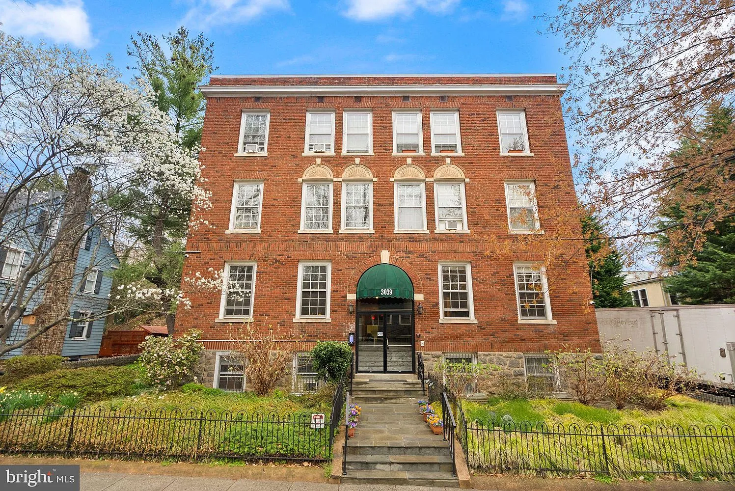 1 bed, 637 sqft, $2,000 — Photo 1
