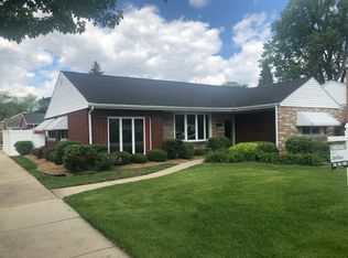 2858 W 98th Pl, Evergreen Park, IL 60805