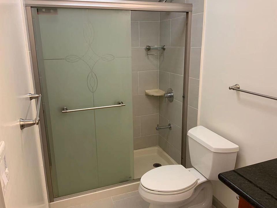 2nd image of 3343 Ala Lilia St