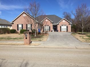 1438 Aberdeen Dr, Alcoa, TN 37701