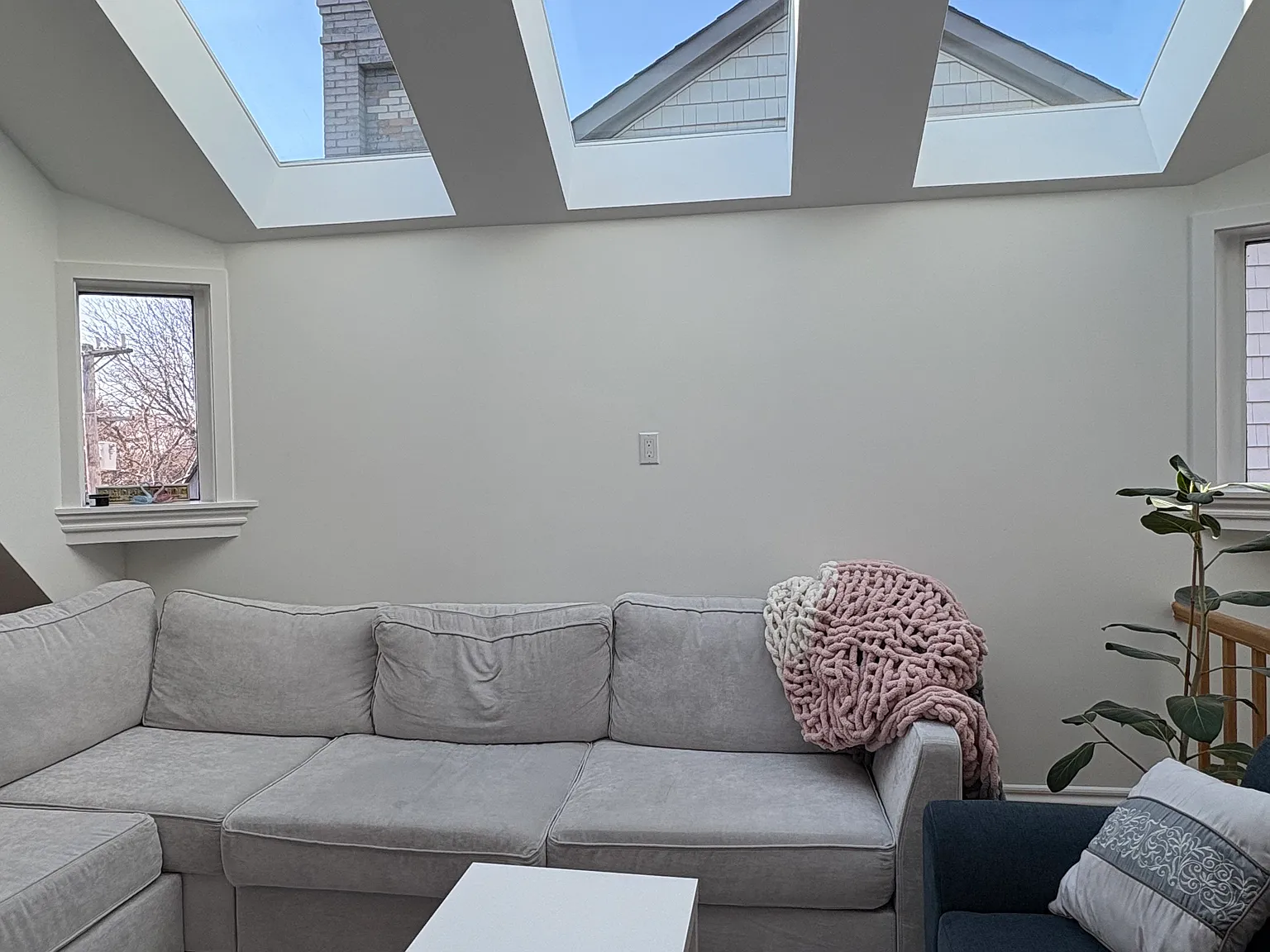 2 bed, 1400 sqft, $3,200 — Photo 2