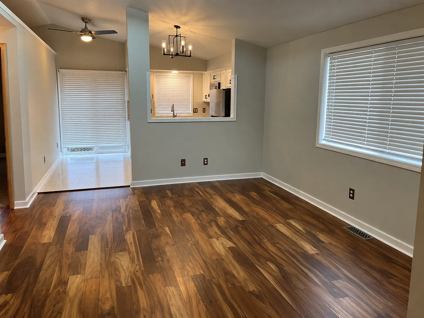 2 bed, 806 sqft, $2,750 — Photo 3
