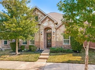 504 Garden Ave, Euless, TX 76039