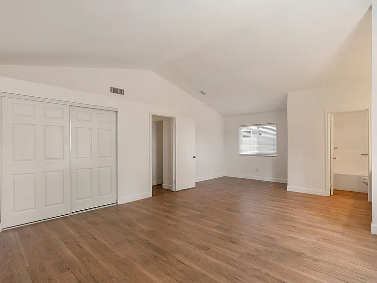 22943 Navut Ave — Photo 12