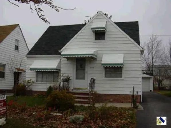 21019 Libby Rd, Maple Heights, OH 44137