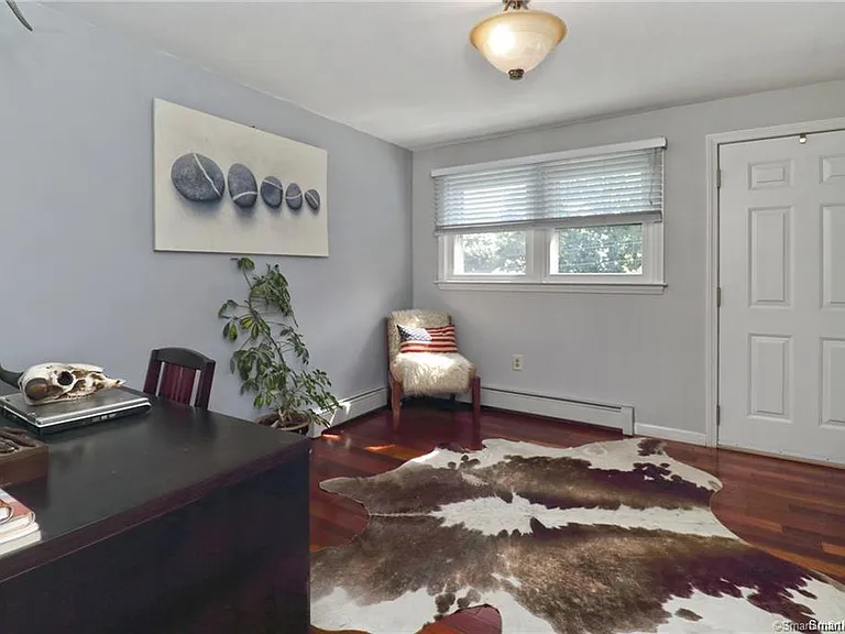166 Hall St — Photo 10
