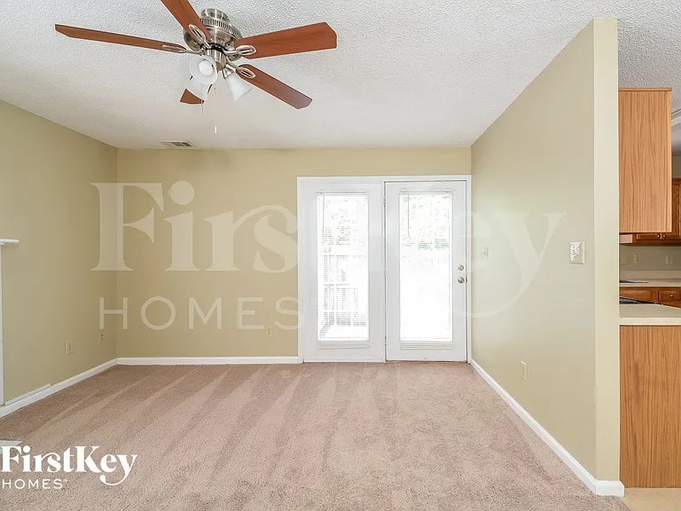 1446 Cimarron Pkwy #6 — Photo 5