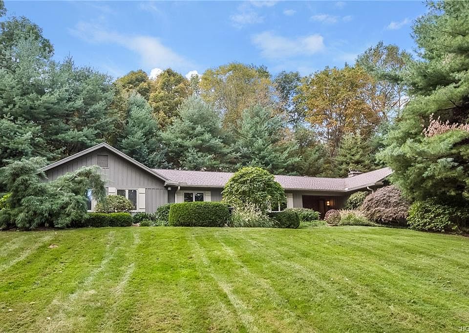 1st image of 77 Indian Hill Rd