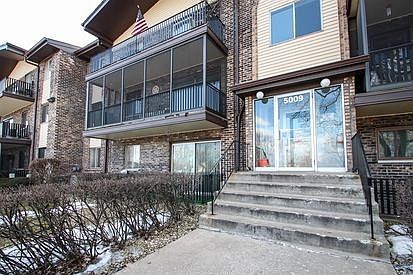 1st image of 5009 W 135th St #19