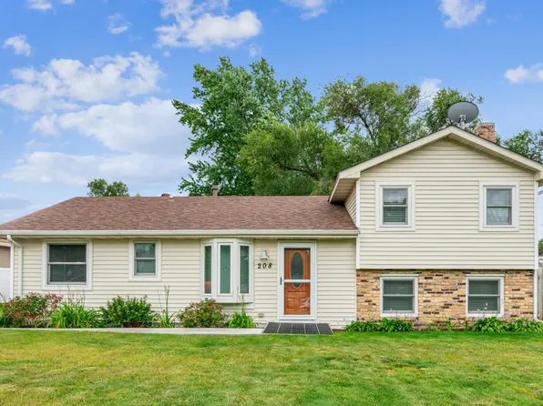 208 106th Ave NW, Coon Rapids, MN 55448