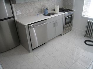 23-52 37th St #2R, Astoria, NY 11105