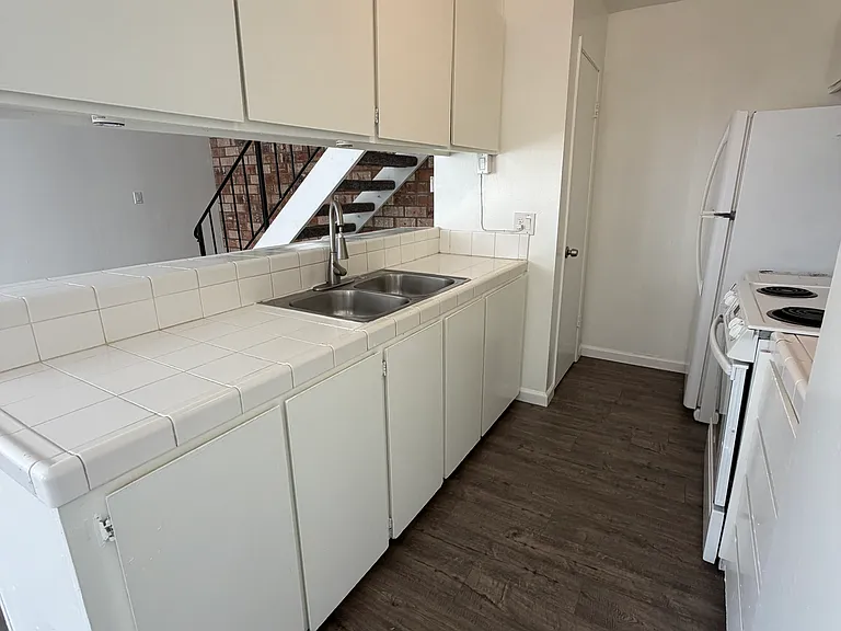 4930 N Holt Ave #101 — Photo 5