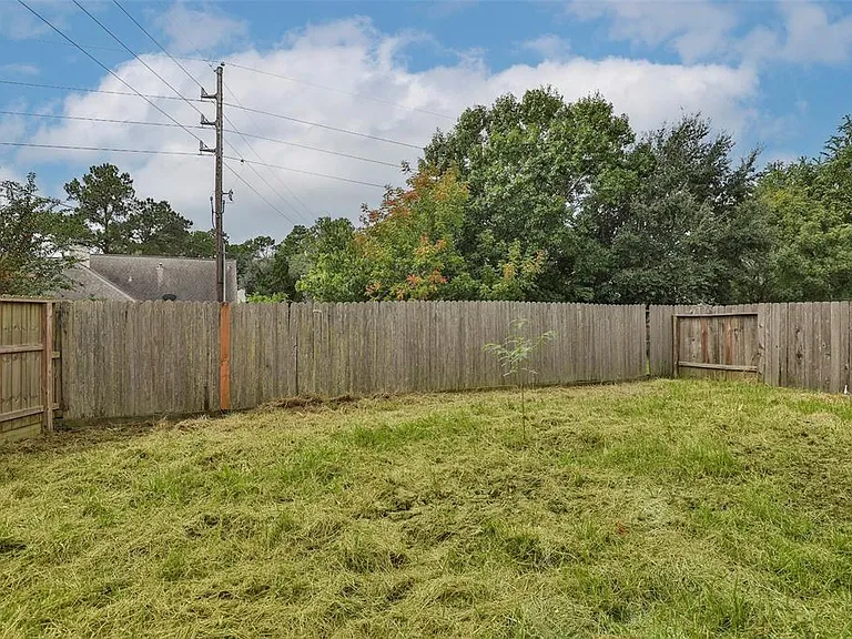 17403 Harmony Hill Dr — Photo 24