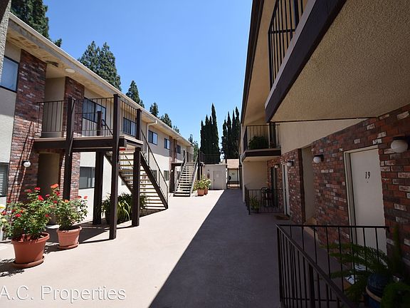 2nd image of 17122 Chatsworth St #17022034