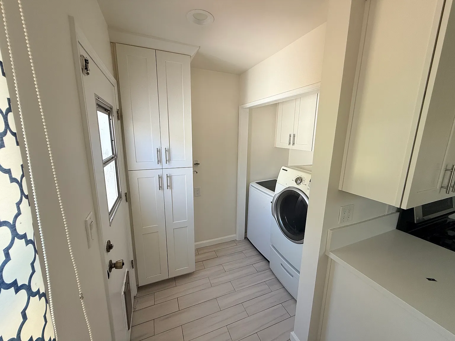 3 bed, 1144 sqft, $4,800 — Photo 4