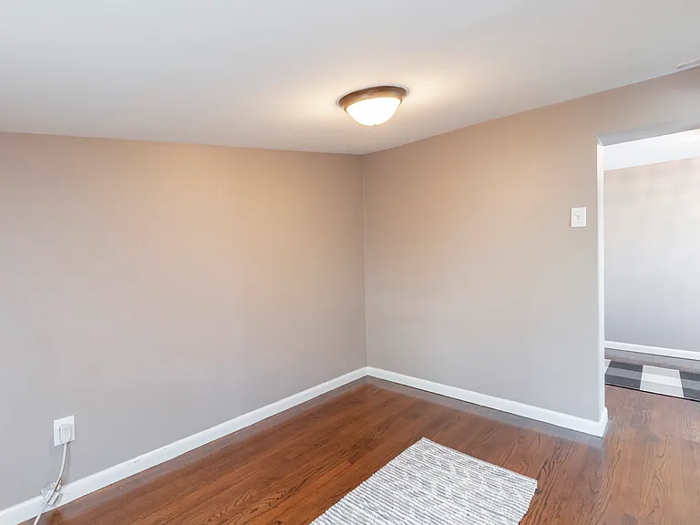 316 Spring Mill Ave — Photo 10