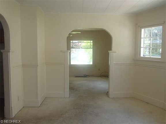 5th image of 151 S Lakeview Ave