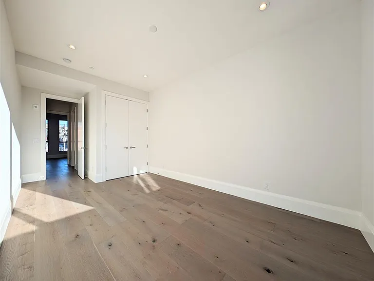 2707 23rd St #3 — Photo 13