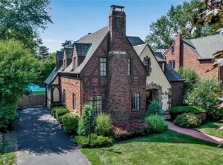 211 Ruskin Rd, Amherst, NY 14226