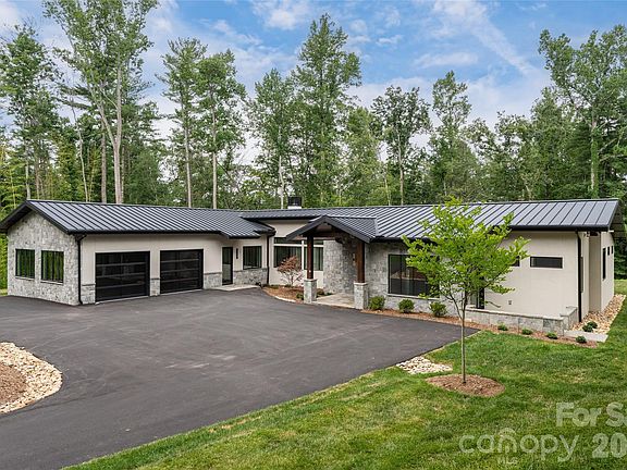 3rd image of 33 Busbee Rd