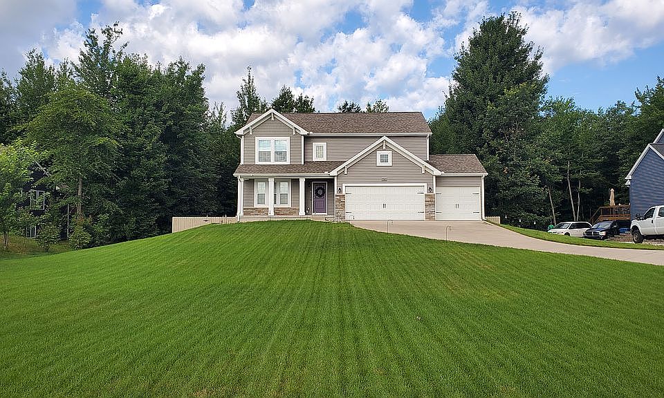 1st image of 9345 146th Ave