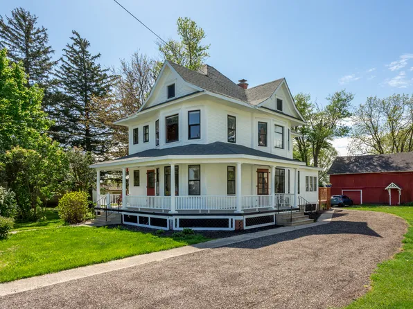 680 Eychaner Rd, Esmond, IL 60129