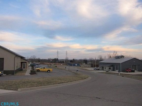 5th image of 80 Sandalwood Dr