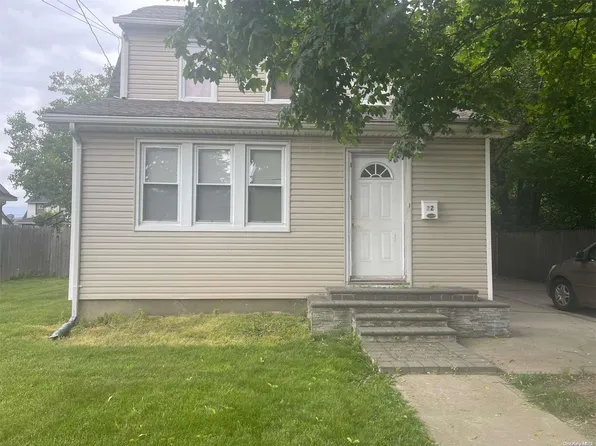 22 Kernochan Avenue, Hempstead, NY 11550