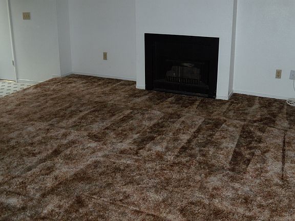 4th image of 1550 Silver Creek Cir