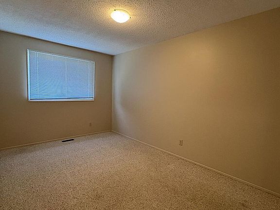 5th image of 20 Alford Ave #41