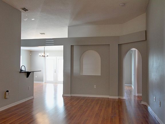 2nd image of 500 Wickham Lakes Dr