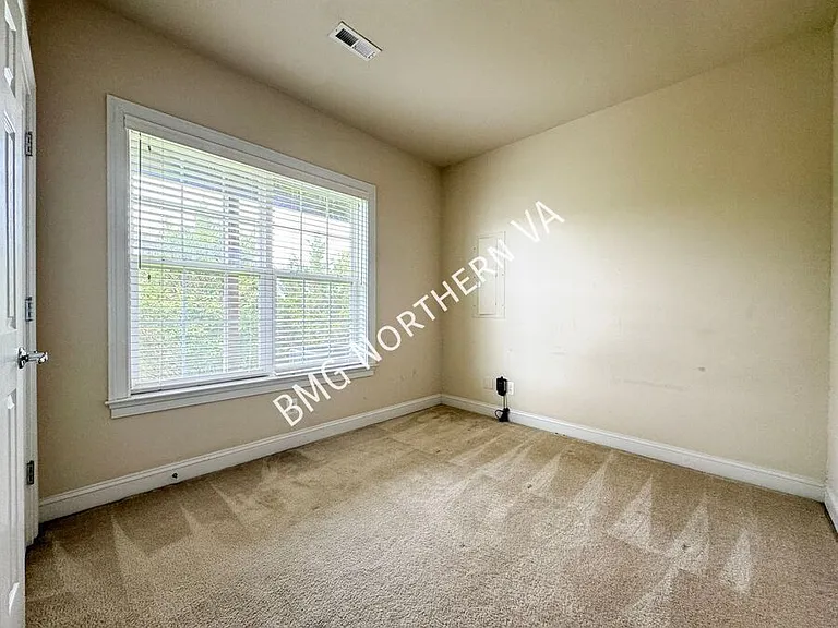 20647 Erskine Ter — Photo 29