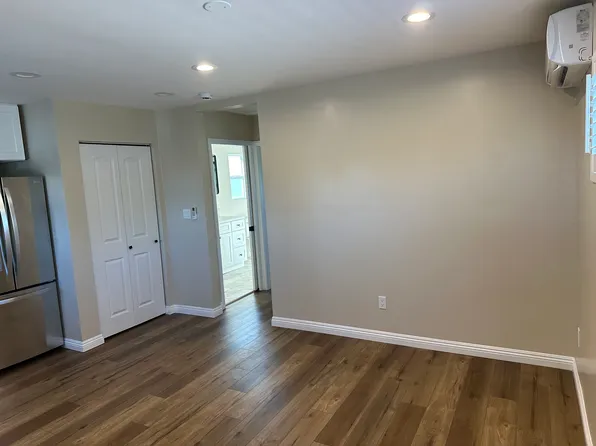 2155 N Studebaker Rd #A, Long Beach, CA 90815