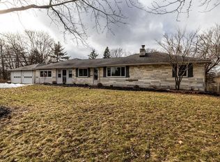 4559 Makyes Rd, Syracuse, NY 13215