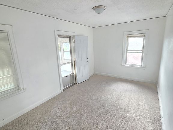 5th image of 13639 Mecca St