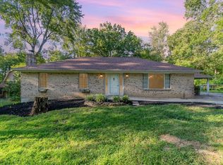 1742 Tib Day Ln, Amelia, OH 45102