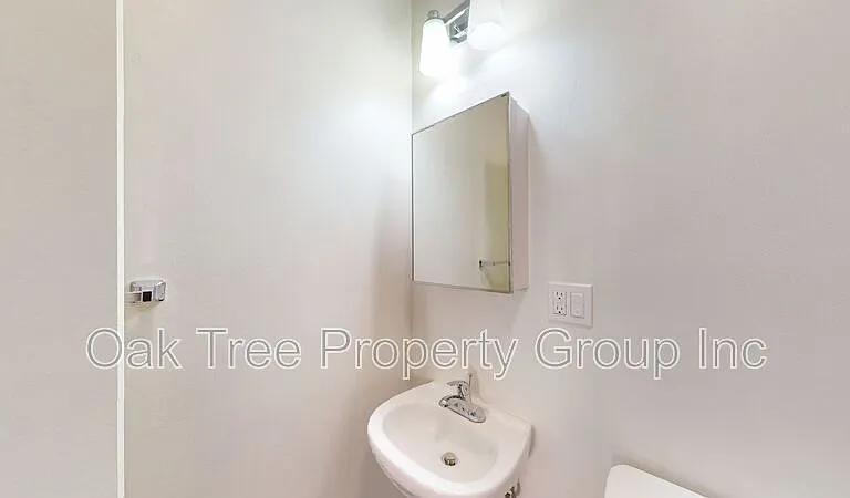 509 Sycamore St #10 — Photo 10