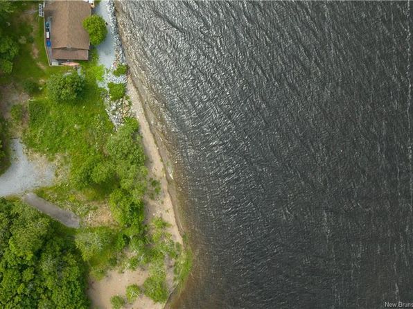 487 Gondola Point Rd, Quispamsis, NB E2E 1E5
