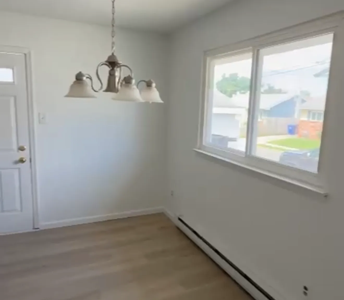 3 bed, 960 sqft, $2,750 — Photo 3