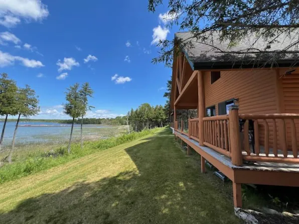 32185 E Bayside Dr #7, Drummond Island, MI 49726