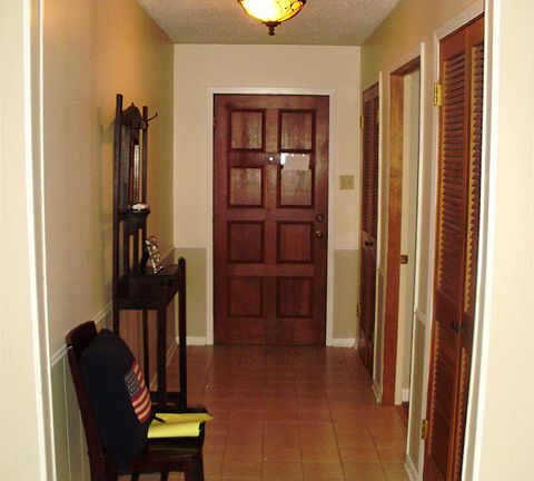 3rd image of 1805 Shenandoah Ct N