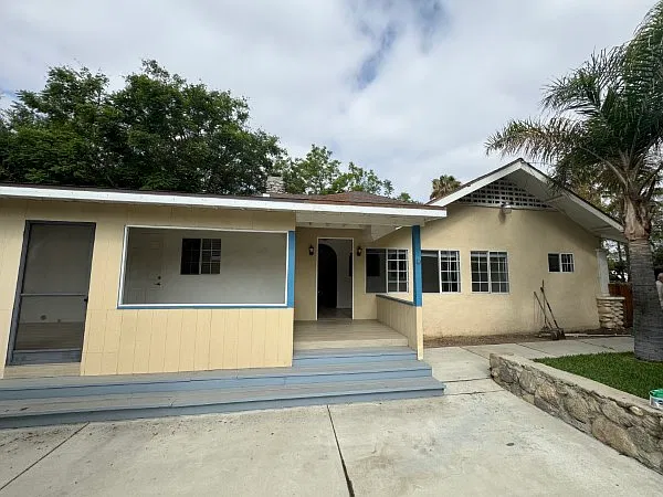 3 bed, 1.5 bath, 1167 sqft, $3,500 — Photo 2