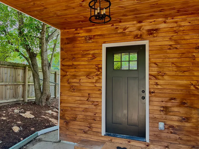 3111 Valley View Dr — Photo 26