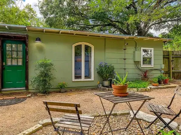 301 Pecan Dr #2, Austin, TX 78753