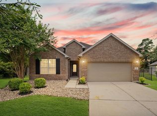 10 Log House Ct, Tomball, TX 77375