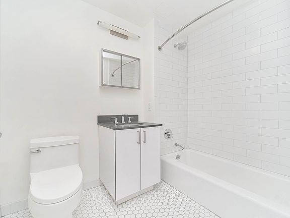 3rd image of 2211 3rd Ave #6P