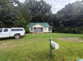 1112 Oldfield Rd, Sylacauga, AL 35150