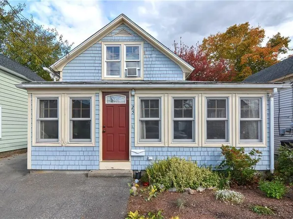 25 Blanding Ave, Barrington, RI 02806